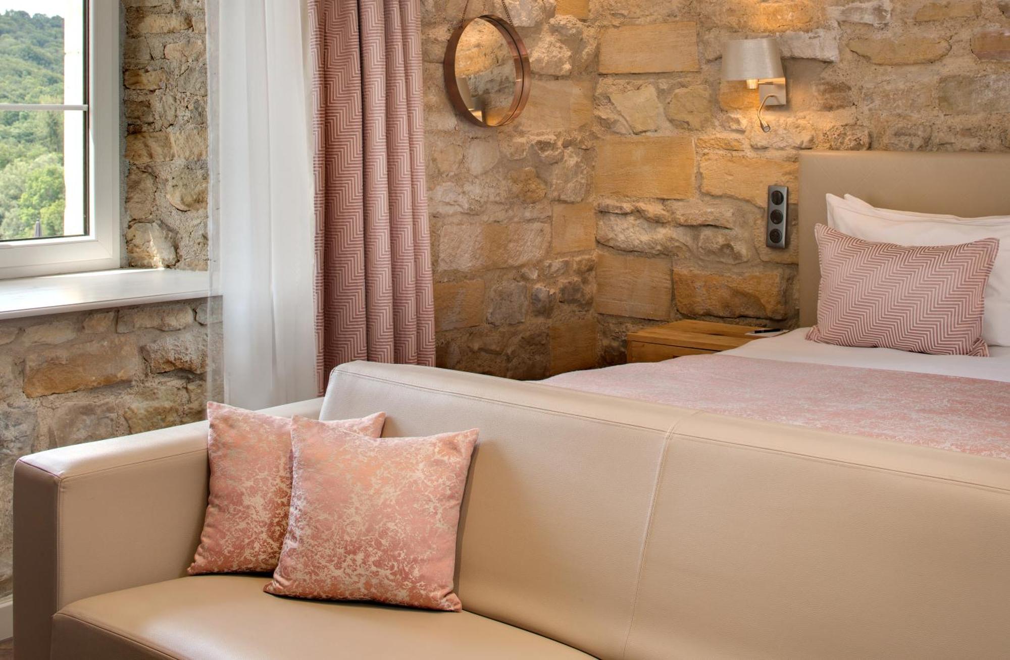 Domaine De La Klauss & Spa, Restaurant Gastronomique Le K Montenach ภายนอก รูปภาพ