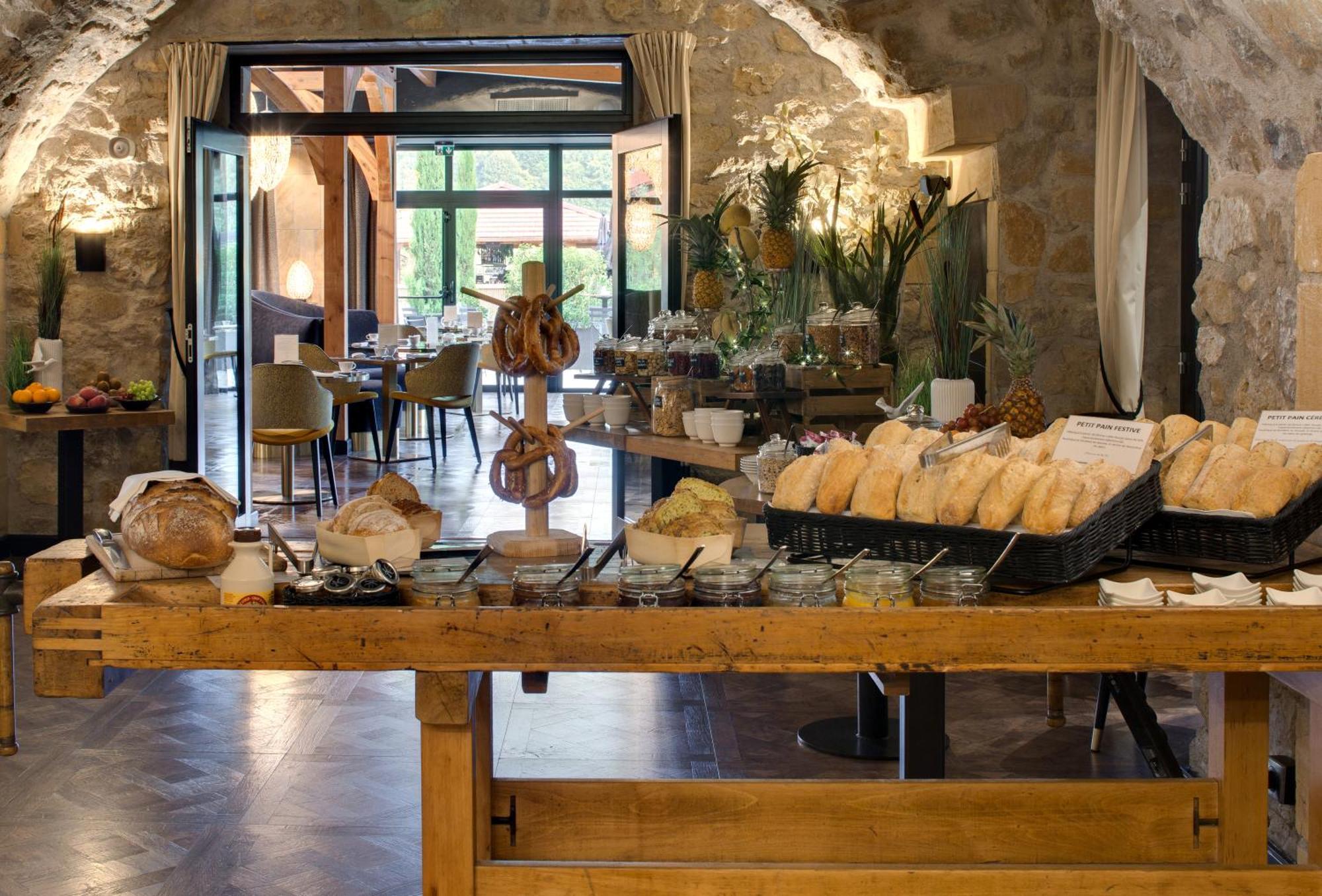 Domaine De La Klauss & Spa, Restaurant Gastronomique Le K Montenach ภายนอก รูปภาพ